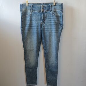Apt. 9 Blue Denim Jeans